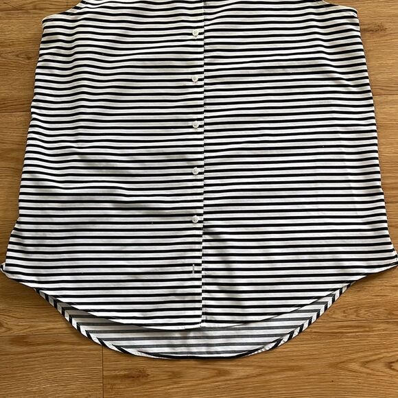 Chicos Black and White Stripe Collar Button Down Shirt Sz 2 - Picture 5 of 6
